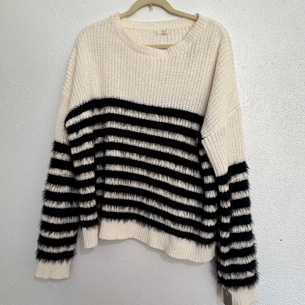 Easel Striped Black and Cream Sweater Size L